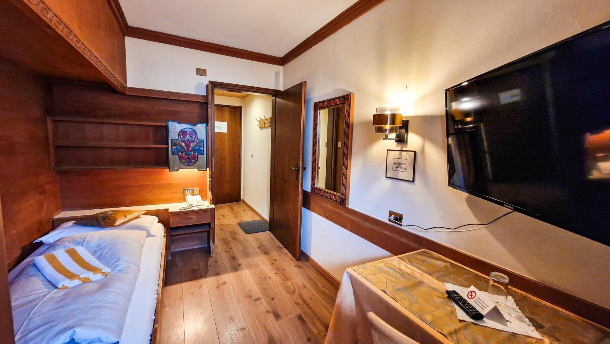 קאסטלרוטו Solaia Hotel & Guesthouse מראה חיצוני תמונה