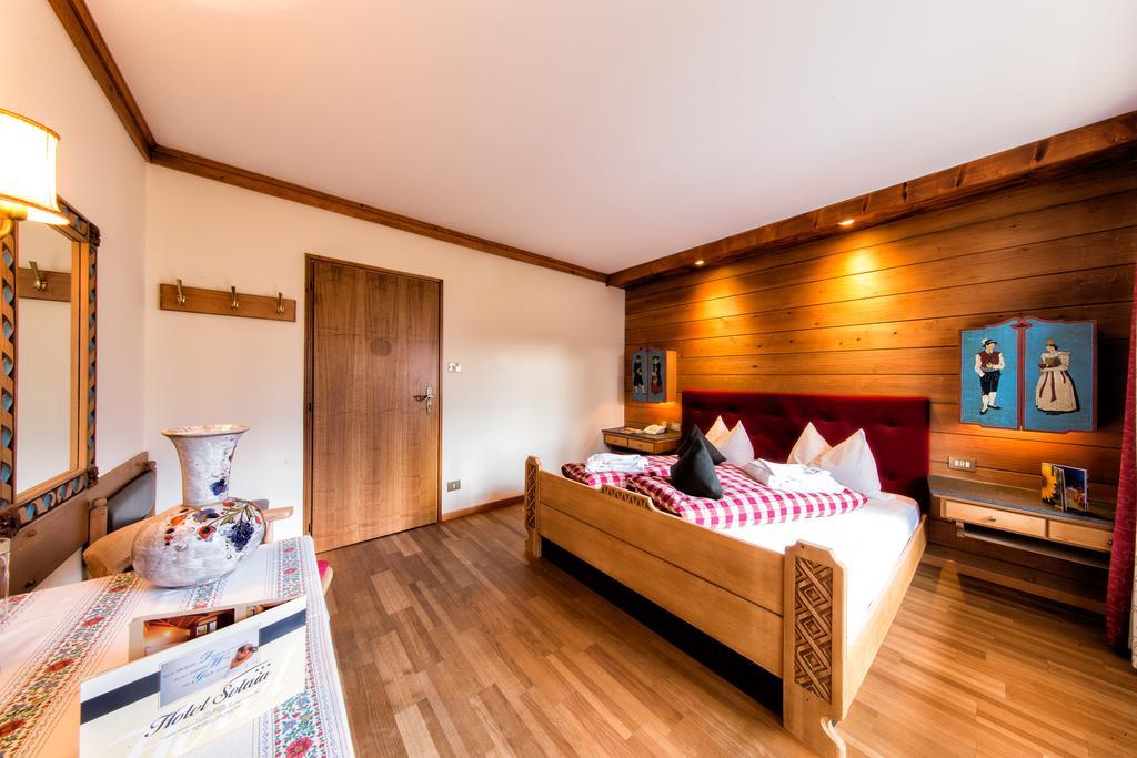 קאסטלרוטו Solaia Hotel & Guesthouse מראה חיצוני תמונה